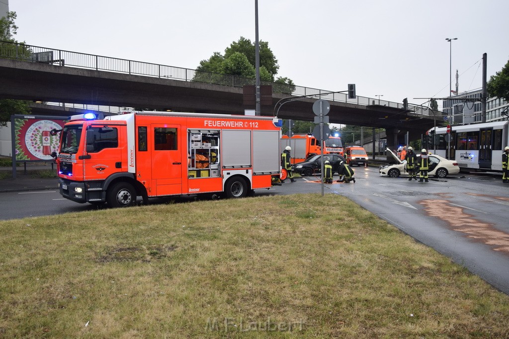 VU 3 Pkw Koeln Deutz Am Messekreisel P070.JPG - Miklos Laubert